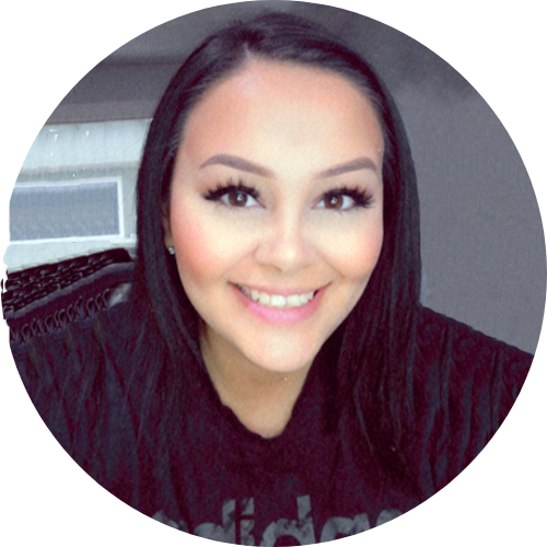 Contact Photo - Hope Thomas (2021).png